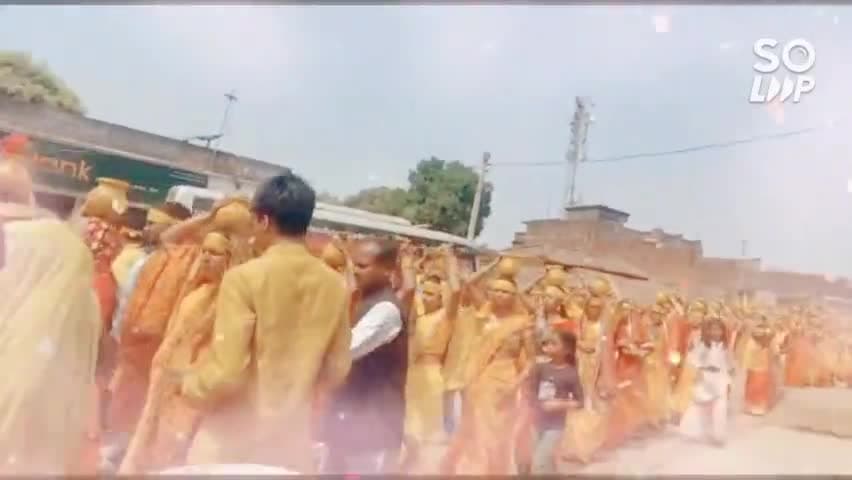 हरिपुर,जरमुंडी में 24 कुंडीय गायत्री महायज्ञ की शुरुआत कलश यात्रा के साथ,कलश यात्रा में शामिल टीम बादल
#badalpatrlalekh