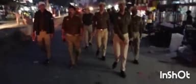 मोहम्मदी: शांति व्यवस्था बनाए रखने को लेकर पसगंवा पुलिस ने थाने से चौराहे होते हुए मुख्य सड़कों पर की पैदल गश्त
