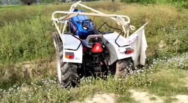 सवायजपुर: चौंसार-श्रीमऊ मार्ग पर अनियंत्रित होकर खाई में पलटा ट्रैक्टर, 7 लोग हुए घायल