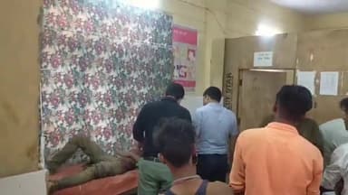 इकौना: मोहनी पुर कैलाशपुर मार्ग पर भट्ठे के पास बाइक सवार अनियंत्रित होकर गिरा, हुआ घायल