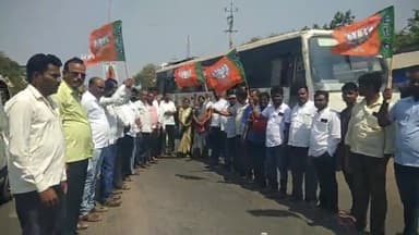 ಮುಂಡರಗಿ: ಈಶಾನ್ಯ ರಾಜ್ಯಗಳಲ್ಲಿ ಬಿಜೆಪಿ ಸರ್ಕಾರ ರಚನೆ ಹಿನ್ನೆಲೆ ಪಟ್ಟಣದಲ್ಲಿ ವಿಜಯೋತ್ಸವ