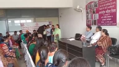 जगाधरी: कन्हैया चौक पर नगर निगम मेयर ने महिला दिवस के उपलक्ष्य में महिलाओं को किया सम्मानित