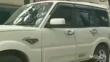 विभूतिपुर: पुलिस ने विभूतिपुर के पूर्व विधायक रामबालक सिंह को कोर्ट में किया पेश