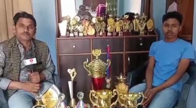 मानसी उभरते प्रतिभाशाली शतरंज खिलाड़ी केशव कुमार यशवंत उनके छोटे भाई माधव कुमार यशवंत से खास बातचीत