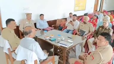 धनौरा: गजरौला थाने में समाधान दिवस का हुआ आयोजन, एसडीएम और सीओ ने सुनी लोगों की समस्याएं