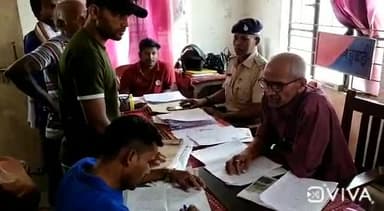 उदवंत नगर: गजराजगंज ओपी में भूमि सम्बंधित मामले के निपटारे को लेकर जनता दरबार का किया गया आयोजन