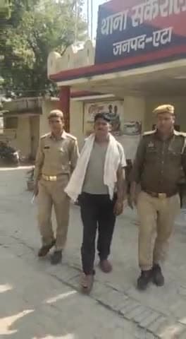 जलेसर: संज्ञेय अपराध घटित होने की आशंका के चलते बारासमसपुर से एक अभियुक्त को पुलिस ने किया गिरफ्तार.