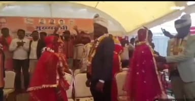 पन्ना: सारंग धाम में कैबिनेट मंत्री बृजेंद्र प्रताप सिंह के मुख्य आतिथ्य में एक जोड़े का निकाह व 99 जोड़ों का विवाह हुआ संपन्न