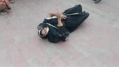 मथुरा: डैंपियर नगर में शराब के नशे में महिला ने किया हाई वोल्टेज ड्रामा, तमाशबीनों की लगी भीड़