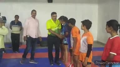 कहरा: कोशी महोत्सव पर स्टेडियम स्थित खेल भवन में कबड्डी प्रतियोगिता हुई आयोजित, खेल पदाधिकारी ने किया उद्घाटन