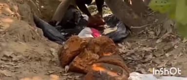 मोहम्मदी: पुलिस ने ग्राम बौधनिया समेत विभिन्न गांवों से 160 लीटर अवैध कच्ची शराब को किया बरामद, 2 अभियुक्तों को किया गिरफ्तार