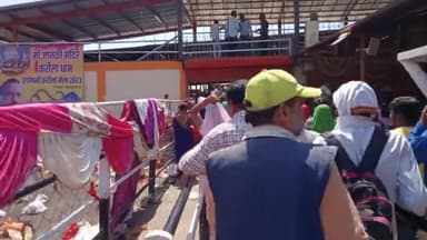 मध्य प्रदेश के विख्यात करीला धाम मेले में अभी शाम 6:00 बजे तक 600000 श्रद्धालु पहुंचने का रिकॉर्ड जय मां करीला धाम