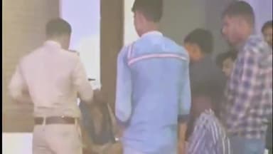 धनौरा: मोहल्ला मंडी समिति के पास दबंगों ने महिला को बुरी तरह से पीटा, सूचना पर पहुंची पुलिस