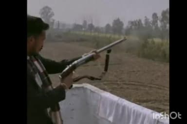 बरेली: थाना कैन्ट  युवक का फायर करते हुए वीडियो वायरल, कैंट थाना क्षेत्र के लालफाटक का बताया जा रहा,जांच में जुटी पुलिस