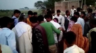 सवायजपुर: चौंसार-श्रीमऊ मार्ग पर अनियंत्रित होकर गिरी बाइक, अधेड़ गंभीर रूप से हुआ घायल