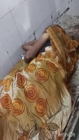 बहराइच: लक्ष्मणपुर के पास अनियंत्रित होकर पलटी बाइक, हादसे में घायल बाइक सवार महिला का इलाज जारी