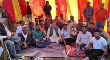 गुना नगर: नानाखेड़ी क्षेत्र में थोक फल सब्जी मंडी हटाने के विरोध में 135 लाइसेंस धारी व्यापारियों ने अनिश्चितकालीन हड़ताल की शुरू