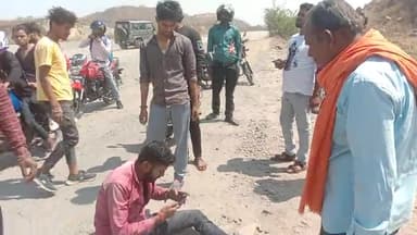 सिंगरौली अनपरा  मार्ग पर चार पहिया वाहन ने मोटरसाइकिल सवार को मारी जोरदार टक्कर मोटरसाइकिल सवार हुआ घायल