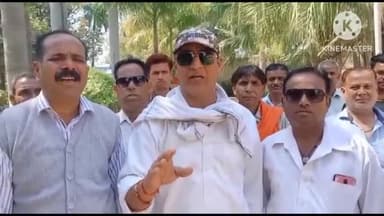 ललितपुर: बुंदेलखंड विकास सेना के पदाधिकारियों ने कंपनी बाग में बिजली संबंधित समस्याओं को लेकर बिजली विभाग के खिलाफ किया प्रदर्शन