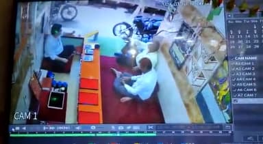 #बसेड़ी मुख्य बाजार में व्यापारी के साथ हुई मारपीट लूट की घटना का सीसीटीवी फुटेज