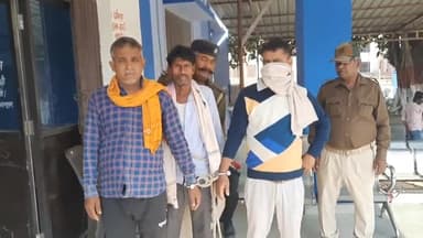 सासाराम: उत्पाद विभाग की पुलिस ने सासाराम के विभिन्न इलाकों में छापेमारी कर अवैध शराब के साथ 3 लोगों को किया गिरफ्तार