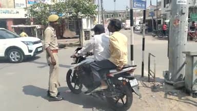 फैज़ाबाद: रीड गंज चौराहे पर पुलिस ने अभियान चलाकर 30 वाहनों का किया चालान