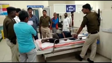 बिहार: सोहसराय धर्मशाला के पास नशे की हालत में गिरे एक युवक को पुलिस ने इलाज के लिए पहुंचाया सदर अस्पताल