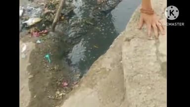 आगर: घर के सामने अधूरी पड़ी नाली का निर्माण कर गंदगी हटाने की मांग को लेकर पिपलोन खुर्द के शख्स ने कलेक्ट्रेट में दिया आवेदन