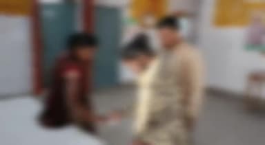 सवायजपुर: परेली गांव में बच्चों के साथ मारपीट करने से मना करने पर नशेड़ी पति ने पत्नी का काटा कान, पुलिस को दी तहरीर