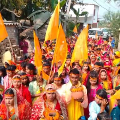 सोनपुर: सितारगंज ब्रह्मा स्थान से राम पूजन एवं अष्टयाम को लेकर निकाली गई गाजे बाजे के साथ कलश यात्रा