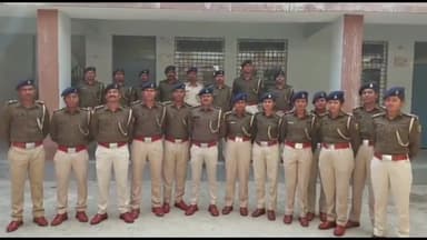 लखीसराय: नया पुलिस लाइन में बिहार पुलिस अकादमी राजगीर में ट्रेनिंग पूरी करने के बाद 14 पुरुष एवं 9 महिला SI ने दिया योगदान