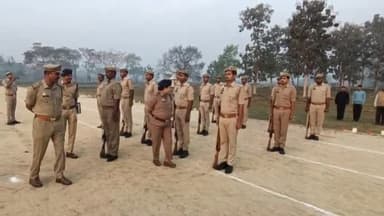 बलरामपुर: अपर पुलिस अधीक्षक ने परेड का किया निरीक्षण, शारीरिक व मानसिक रूप से स्वस्थ रहने के लिए पुलिस बल से लगवाई गई दौड़