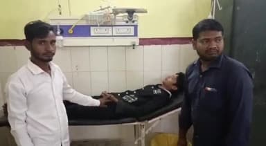 रायबरेली: रेती खुर्द-अज्ञात कारणों से एक किशोर को लगा बिजली का करंट हालत गंभीर जिला अस्पताल में कराया गया भर्ती