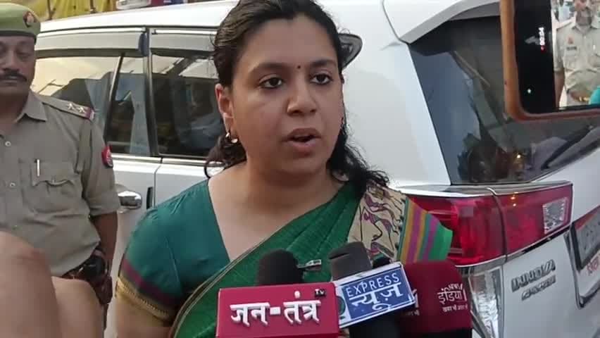 मिर्ज़ापुर: जिलाधिकारी ने विकलांगों के होने वाली असुविधा पर दिया बड़ा सौगात 20और21मार्च को मिलेगा निशुल्क दिव्यांग प्रमाण पत्र #rrr