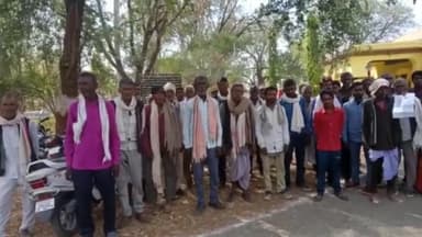 पन्ना: शिरी गांव में आपसी विवाद के चलते मजदूर के साथ लाठी डंडों से की गई मारपीट, महिलाओं और ग्रामीणों ने SP से लगाई गुहार