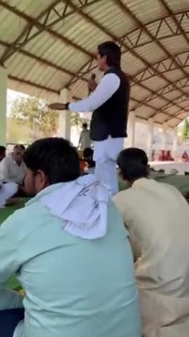 कांग्रेस के संघर्ष सील युवा नेता श्री अजयपाल लोधी जी का जोरदार उद्वोधन पवई मां कलेहि प्रांगण में कांग्रेस क्षेत्रीय संघर्ष समिति की बैठक में क्षेत्रीय प्रत्याशी की माग पर