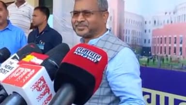 कांके: झारखंड विधानसभा में नियोजन नीति को लेकर पूर्व मुख्यमंत्री बाबूलाल मरांडी ने दी प्रतिक्रिया