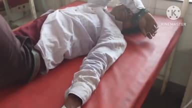 धौलपुर: कुम्हेरी की प्याऊ के पास बाइक को बचाने के चलते टेम्पो पलटा, टेम्पो सवार हुआ गंभीर रूप से घायल व ट्रॉमा वार्ड में भर्ती