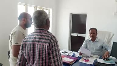 अजयगढ़: माधौगंज में धीमी गति से नाली निर्माण होने से लोग परेशान, व्यापारियों ने CMO को सौंपा आवेदन