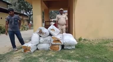 हरलाखी: मनोहरपुर से 1380 बोतल शराब बरामद मामले में दो आरोपियों के विरुद्ध प्राथमिकी दर्ज, पुलिस मामले की जांच में जुटी