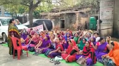 बासोदा: गंजबासौदा आशा कार्यकर्ताओं की हड़ताल दूसरे दिन नगरपालिका उपाध्यक्ष को आशा कार्यकर्ताओं ने सौंपा सीएम के नाम मांग पत्र