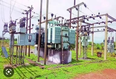 जौनपुर: बिजली कर्मचारियों ने विभिन्न भागों को लेकर हाइडिल परिसर में दिया धरना, 72 घंटे के लिए हड़ताल पर जाएंगे कर्मचारी