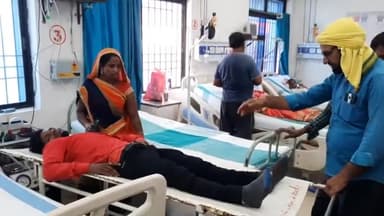 सासाराम: मलवार गांव में अनियंत्रित ऑटो की टक्कर से एक युवक हुआ घायल, सदर अस्पताल  के ट्रामा सेंटर में इलाज जारी