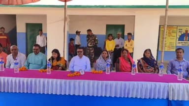 चौपारण: विधायक अमित यादव ने तुर्कबाद विद्यालय के उन्नयन हेतु विविध कार्य का किया शिलान्यास।