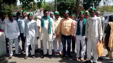 इटावा: कचहरी में भारतीय किसान यूनियन अंबावता ने CM को संबोधित 11 सूत्रीय मांगों का ज्ञापन अतिरिक्त मजिस्ट्रेट को सौंपा