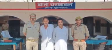 मुज़फ्फरनगर: घर में घुसकर मारपीट करने वाले दो अभियुक्तों को चरथावल पुलिस के द्वारा दधेडू कला बस स्टैंड से गिरफ्तार कर भेजा गया जेल