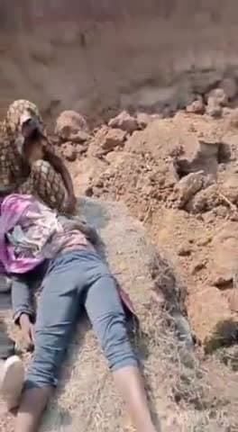 ब्यौहारी: रसपुर में पुलिया के पास मुरुम खदान धसकने से दो लोगों की हुई मौत