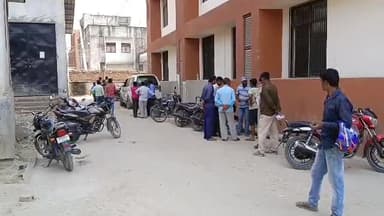 बेतिया: छोटा गुलरिया गांव में 23 वर्षीय विवाहिता की हुई मौत, परिजनों ने ससुराल वालों पर हत्या का लगाया आरोप