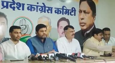 कांके: कांग्रेस प्रदेश अध्यक्ष राजेश ठाकुर ने की प्रेस वार्ता