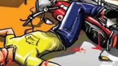 जयसिंहपुर: अकोढी चौराहे के पास ई-रिक्शा और बाइक में हुई भिड़ंत, एक व्यक्ति की हुई मौत व एक अन्य हुआ घायल